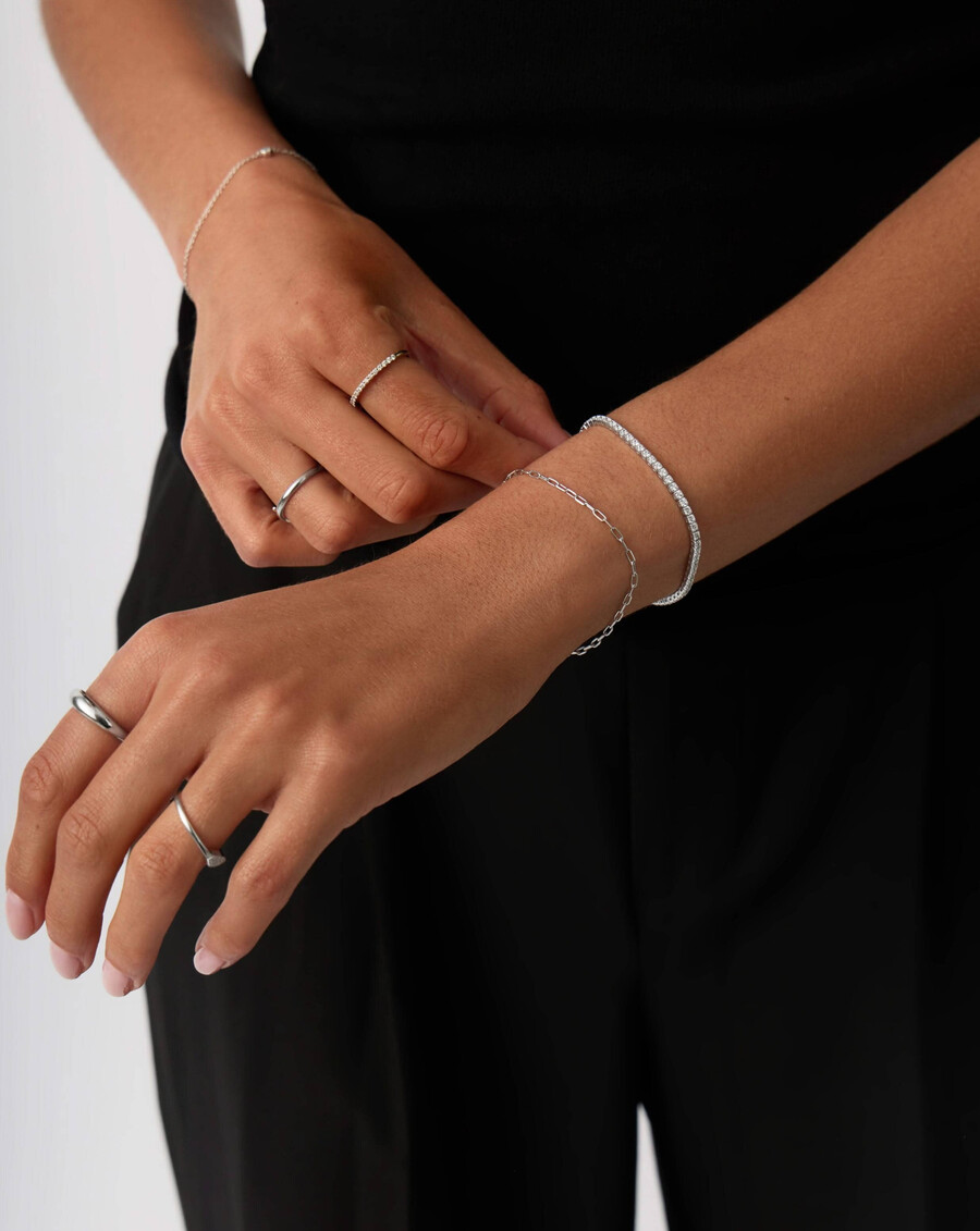 pulsera fina de tenis con diamantes en oro blanco de 14 k - missoma ee. uu.