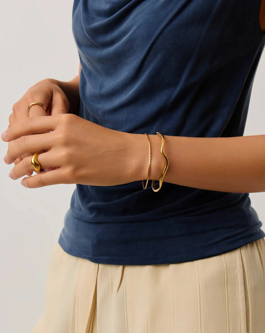 brazalete clásico con bisagras molten - oro