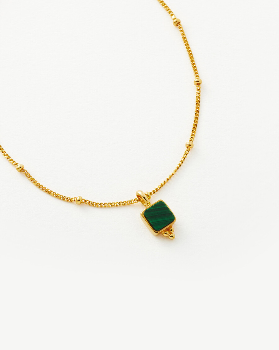 pulsera con dijes cuadrados de lucy williams