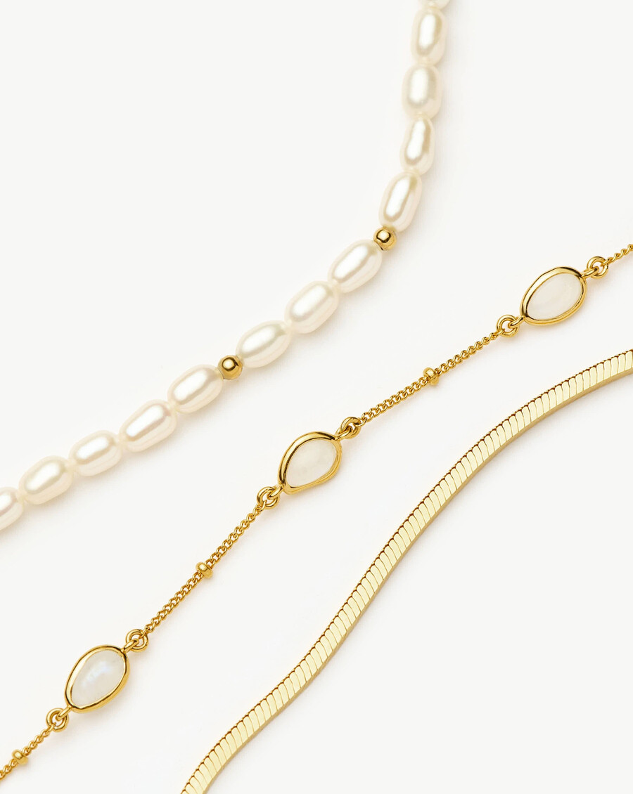 conjunto de triple pulsera de perlas y cadena de serpiente - oro
