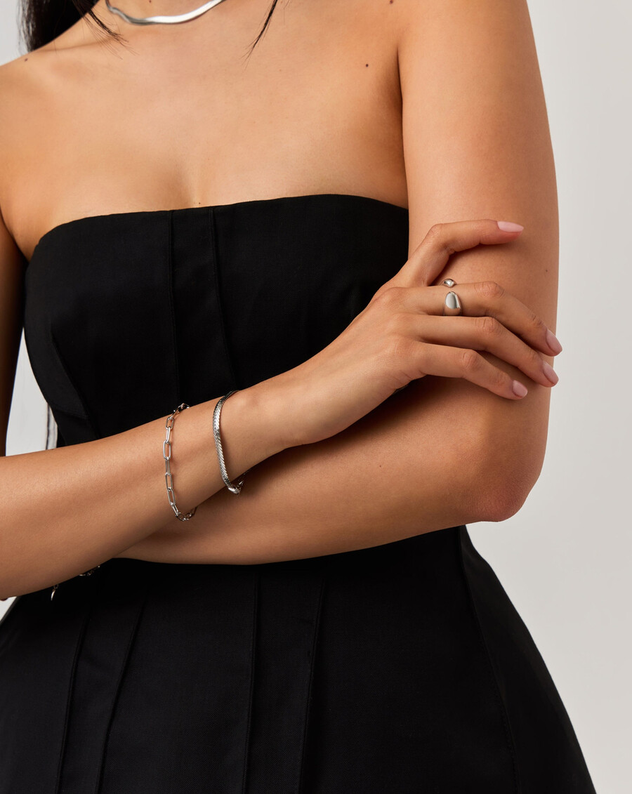 pulsera clásica de cadena con miniclip - plata