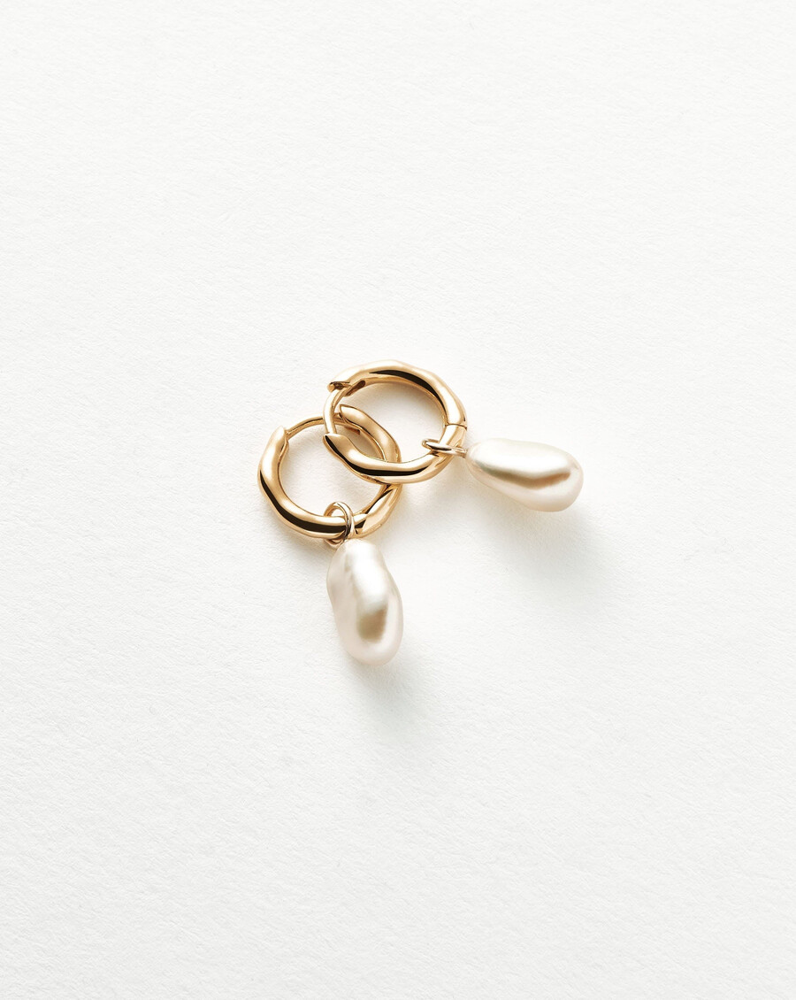 mini pendientes de aro con perlas finas