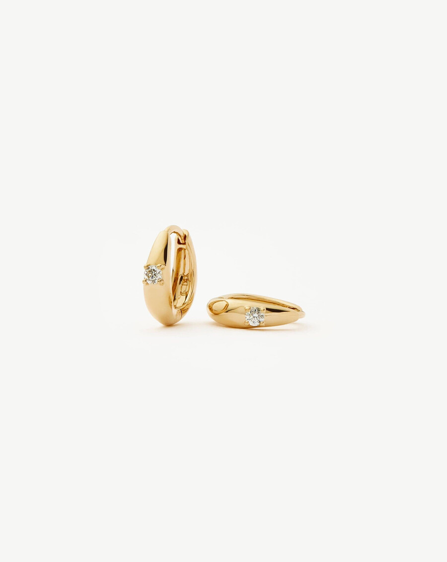 pendientes huggies con cúpula de diamantes en oro macizo de 14 k