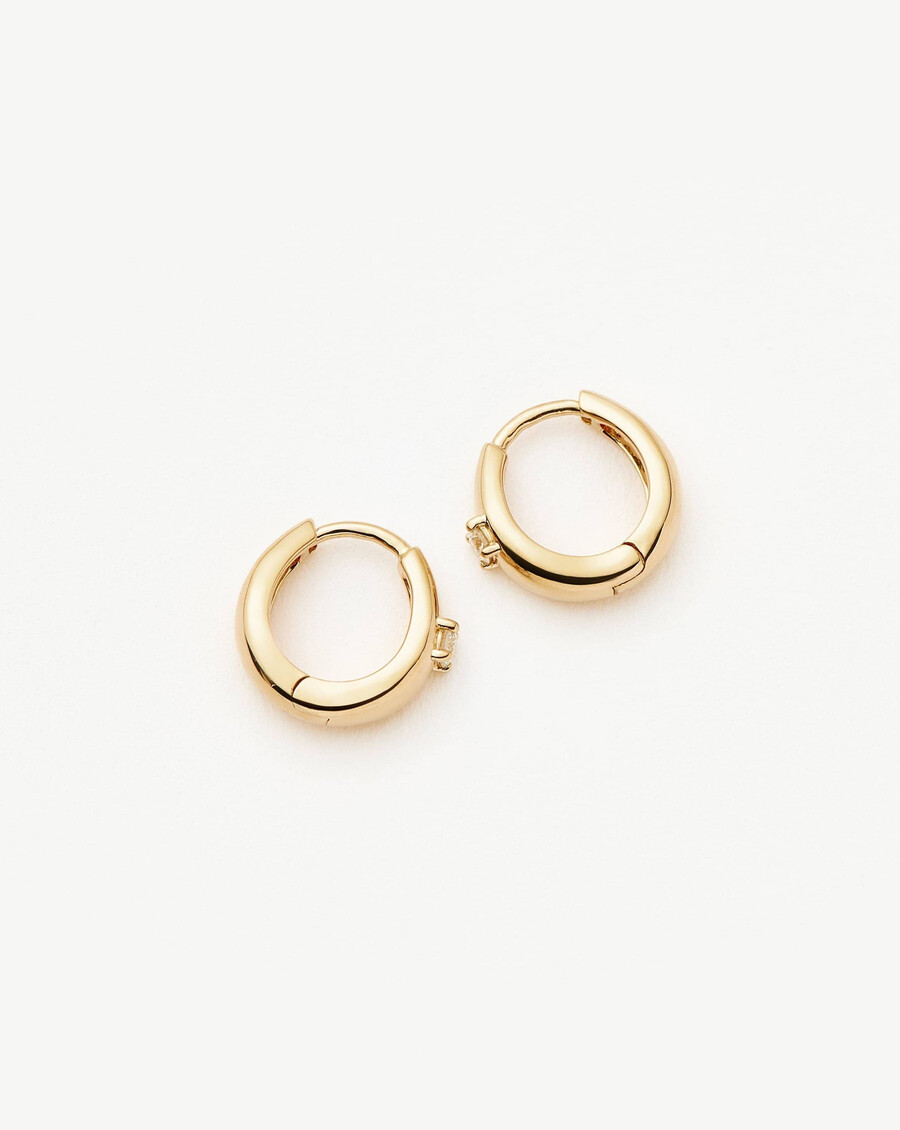 pendientes huggies con cúpula de diamantes en oro macizo de 14 k