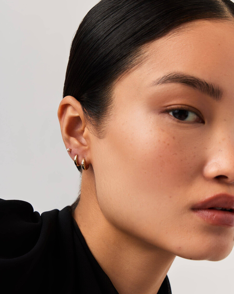 pendientes huggies con cúpula de diamantes en oro macizo de 14 k