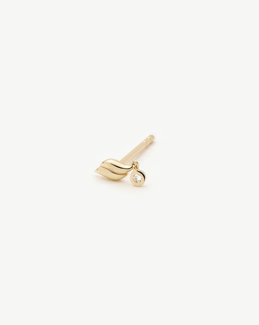 pendiente de botón con un solo diamante savi en oro macizo de 14 k