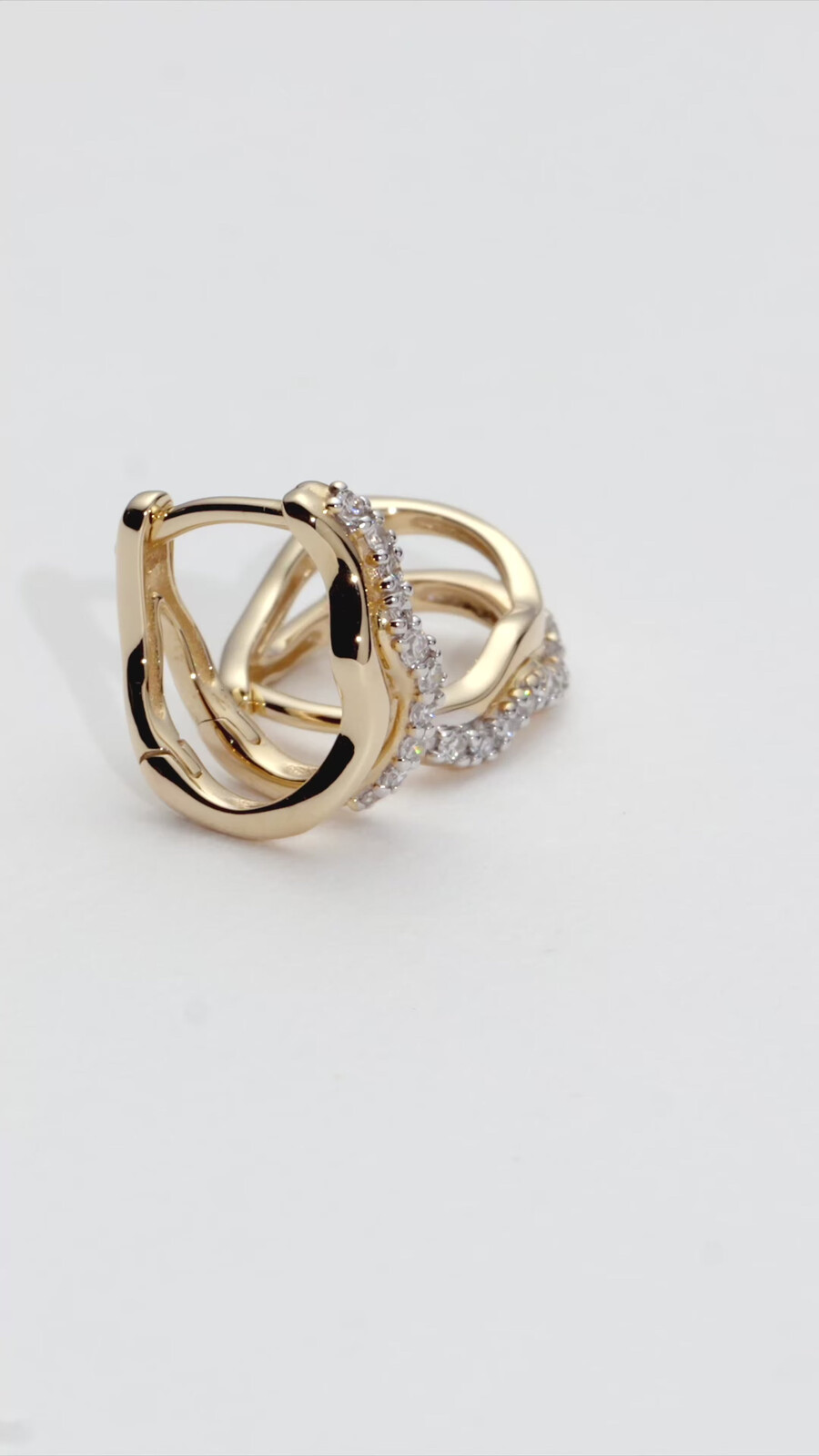 pendientes de aro mini dobles con diamantes en oro macizo de 14 k molten snow