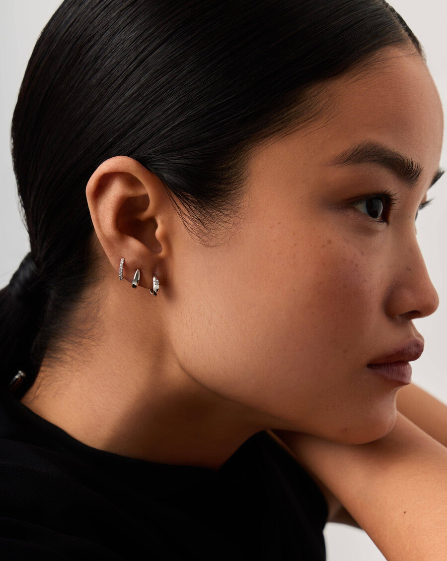 pendientes huggies con cúpula de un solo diamante en oro blanco macizo de 14 k