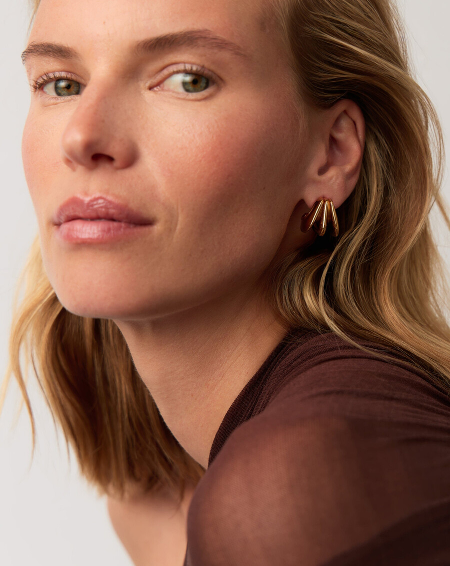 pendientes de aro con triple cresta hera dome