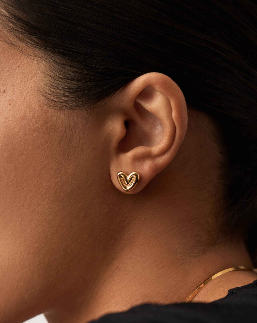 mini aretes de corazón hinchado