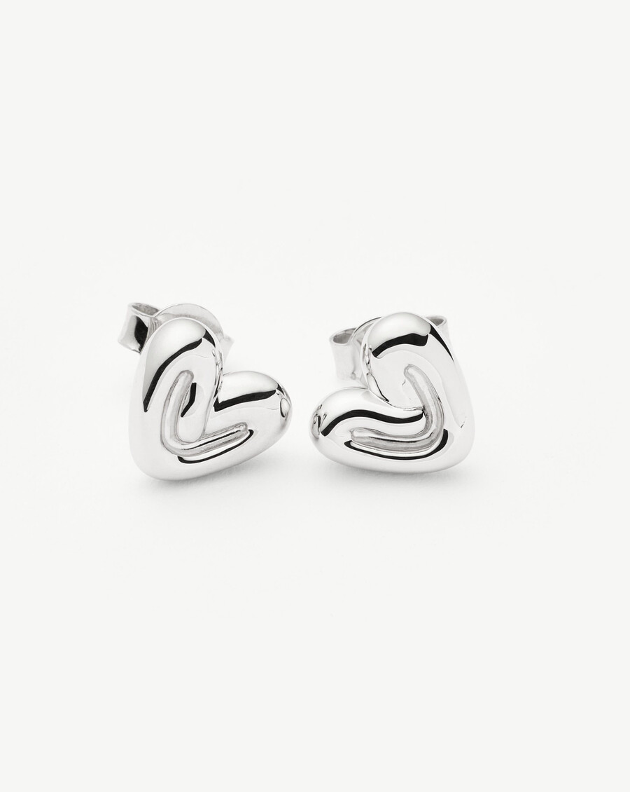 mini aretes de corazón hinchado