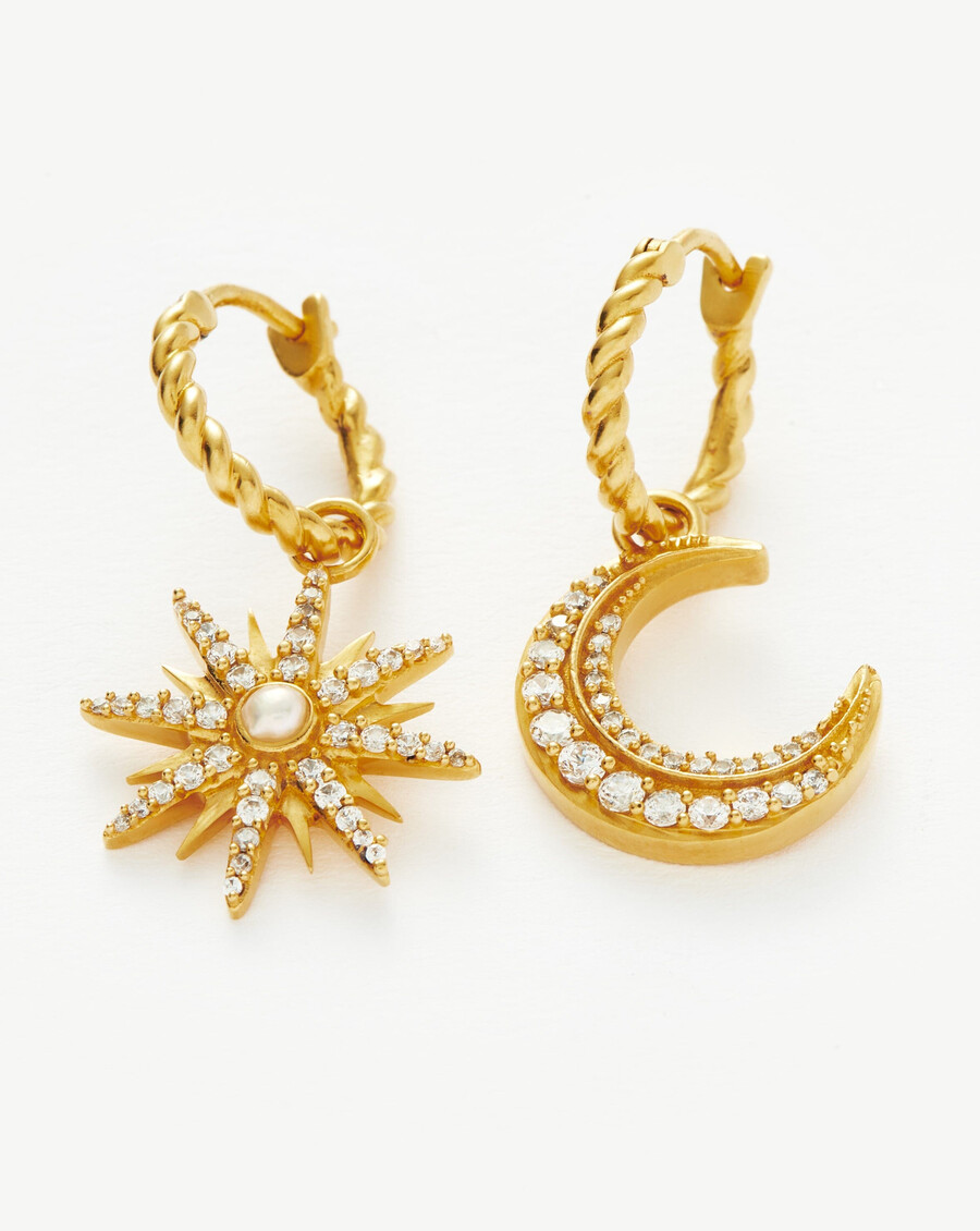 pendientes de aro con dije de luz de luna de harris reed