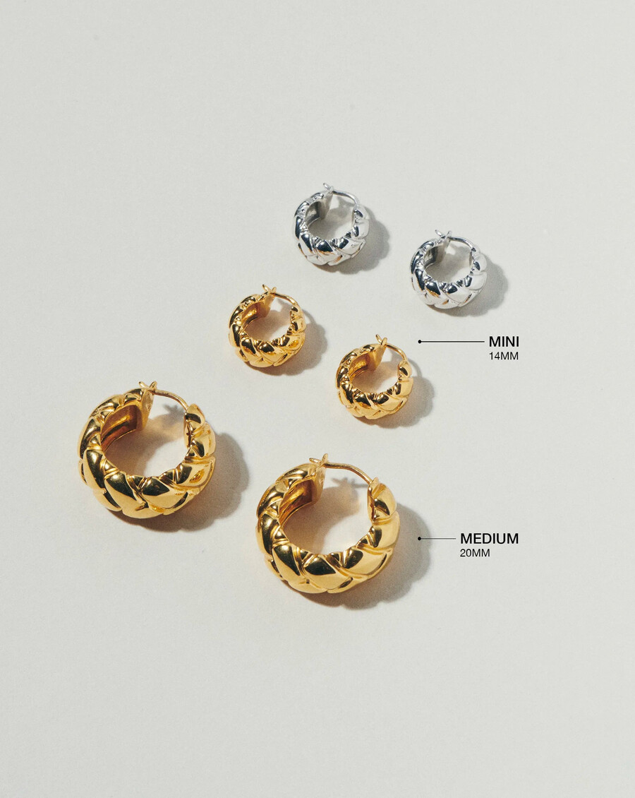 pendientes de aro mini con diseño de gofre de lucy williams