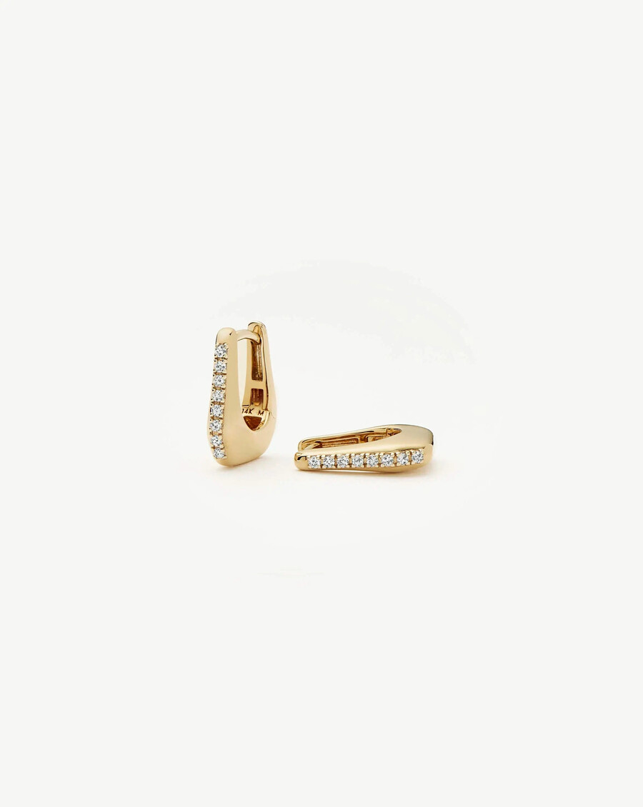 pendientes huggies arco de diamantes en oro macizo de 14 k de lucy williams