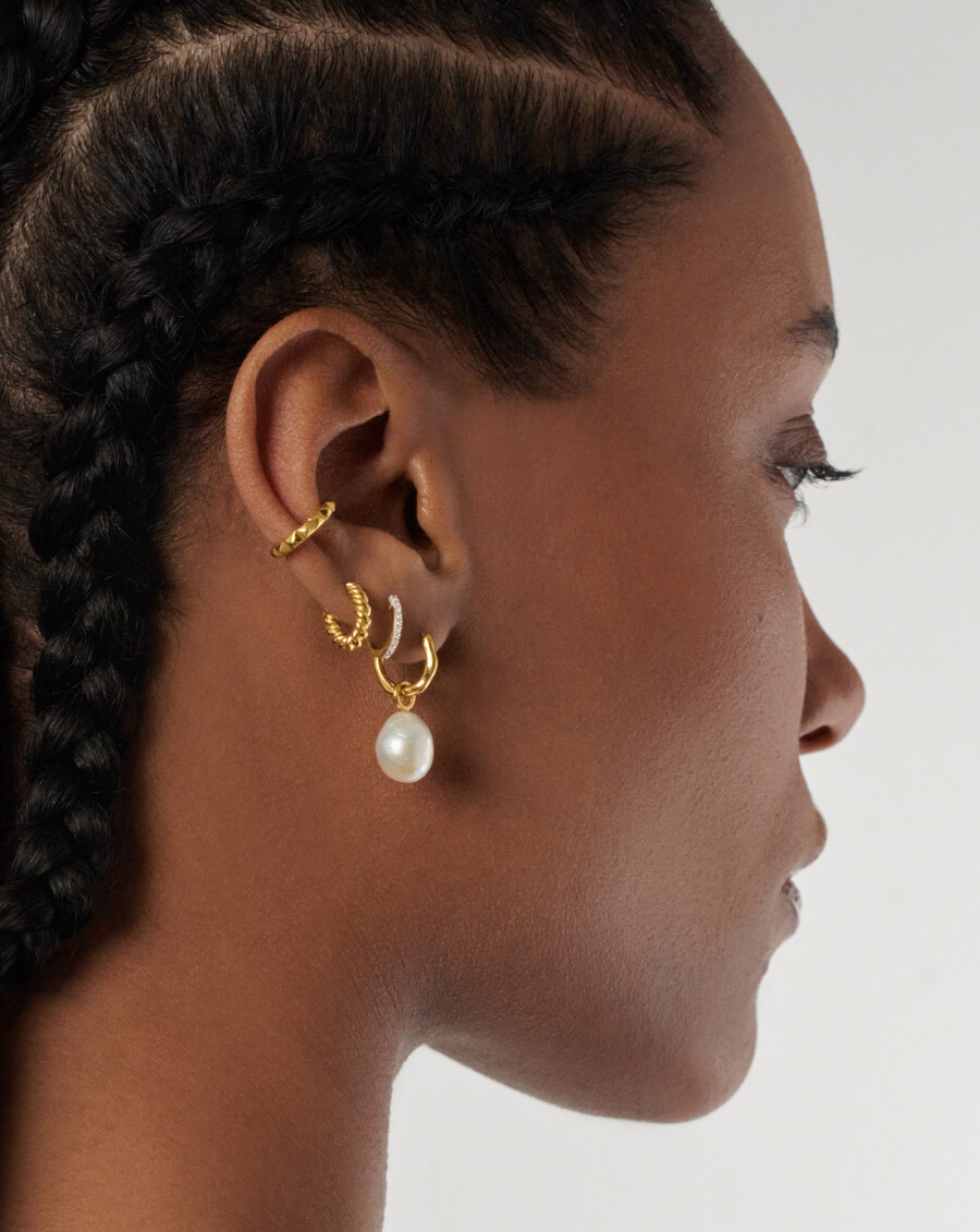 mini pendientes de aro con perlas