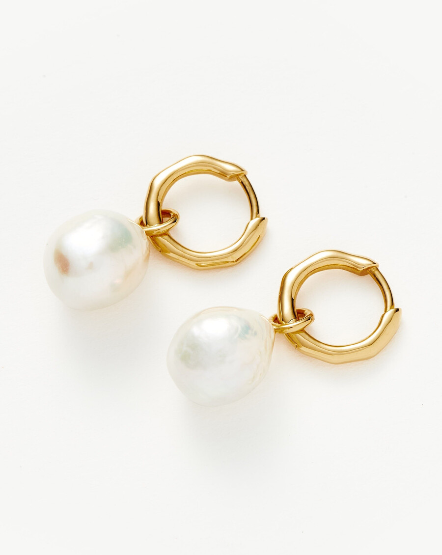 mini pendientes de aro con perlas