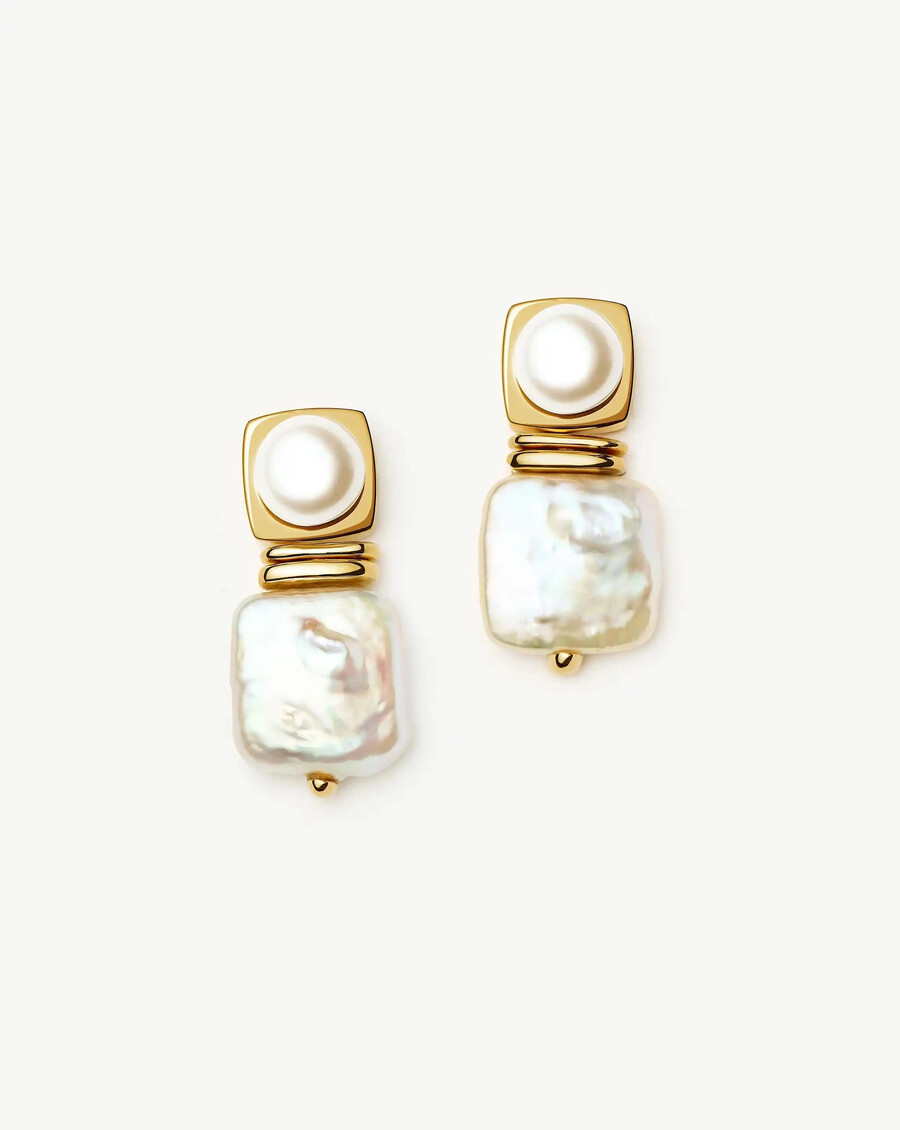 pendientes pequeños de perla cuadrada dorada