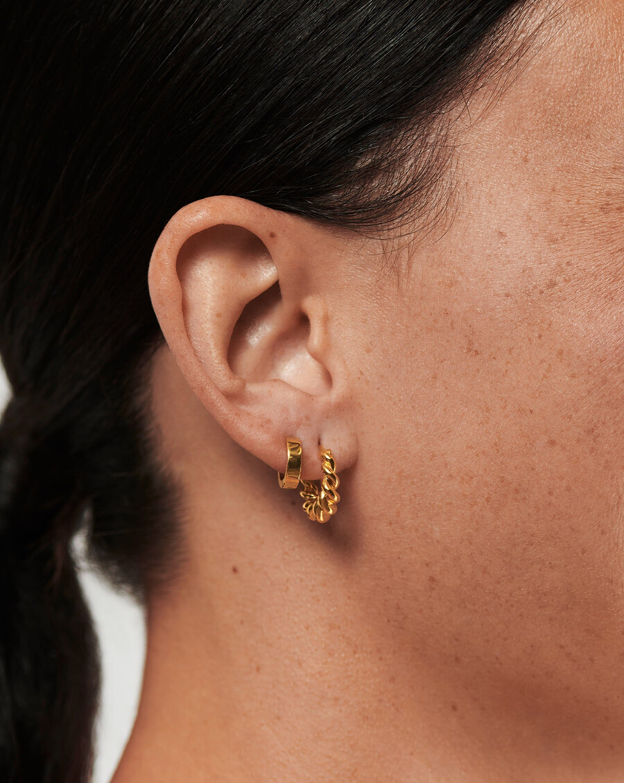 juego de aretes twisted chubby huggies - oro vermeil de 18 k