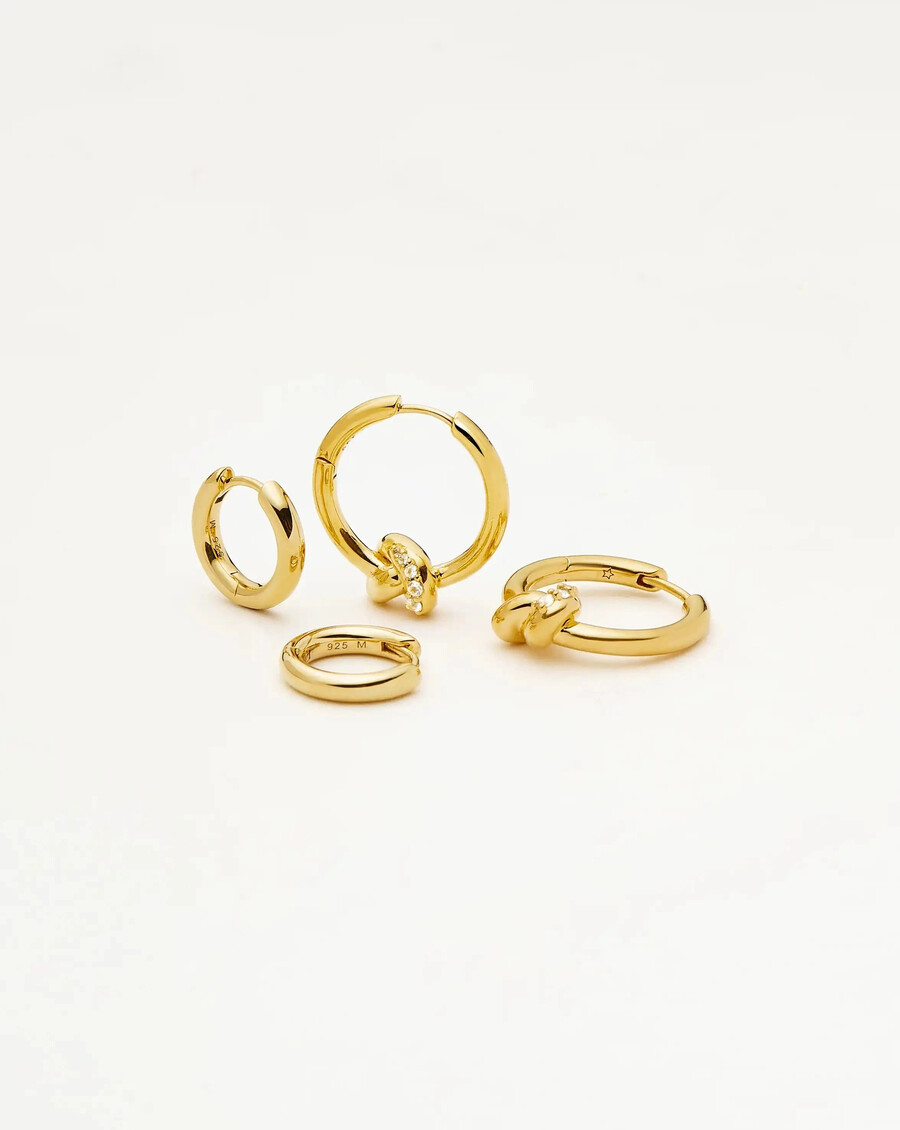 conjunto de pendientes con nudo pavé y túnel clásico de lucy williams