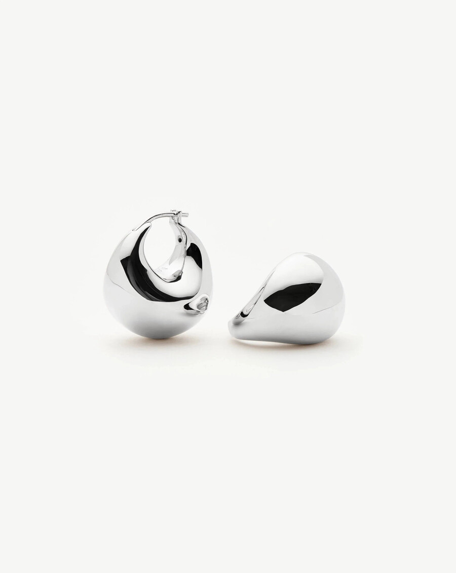 pendientes de aro pequeños de plata con forma de cúpula rechoncha y esculturales - missoma