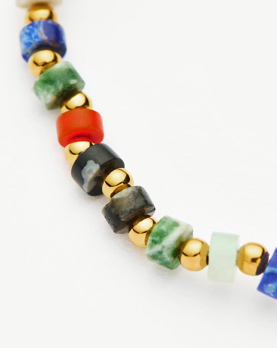 collar corto de cuentas