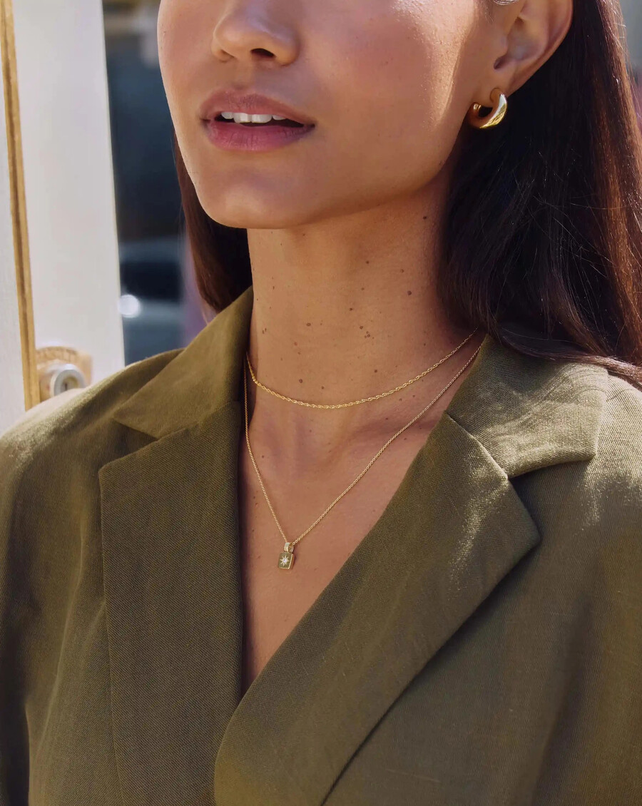 collar con colgante de oro mini star ridge