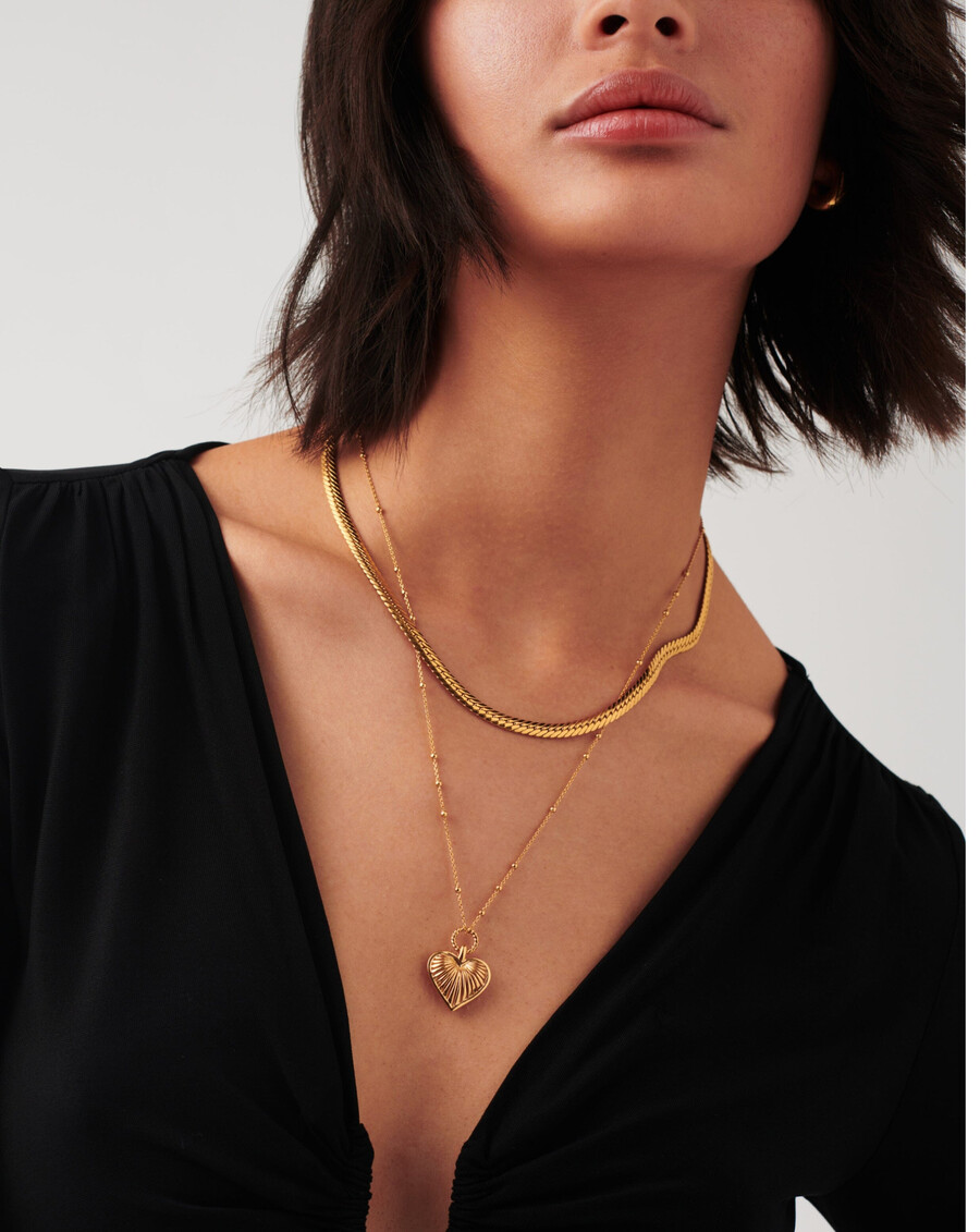 collar de cadena camail