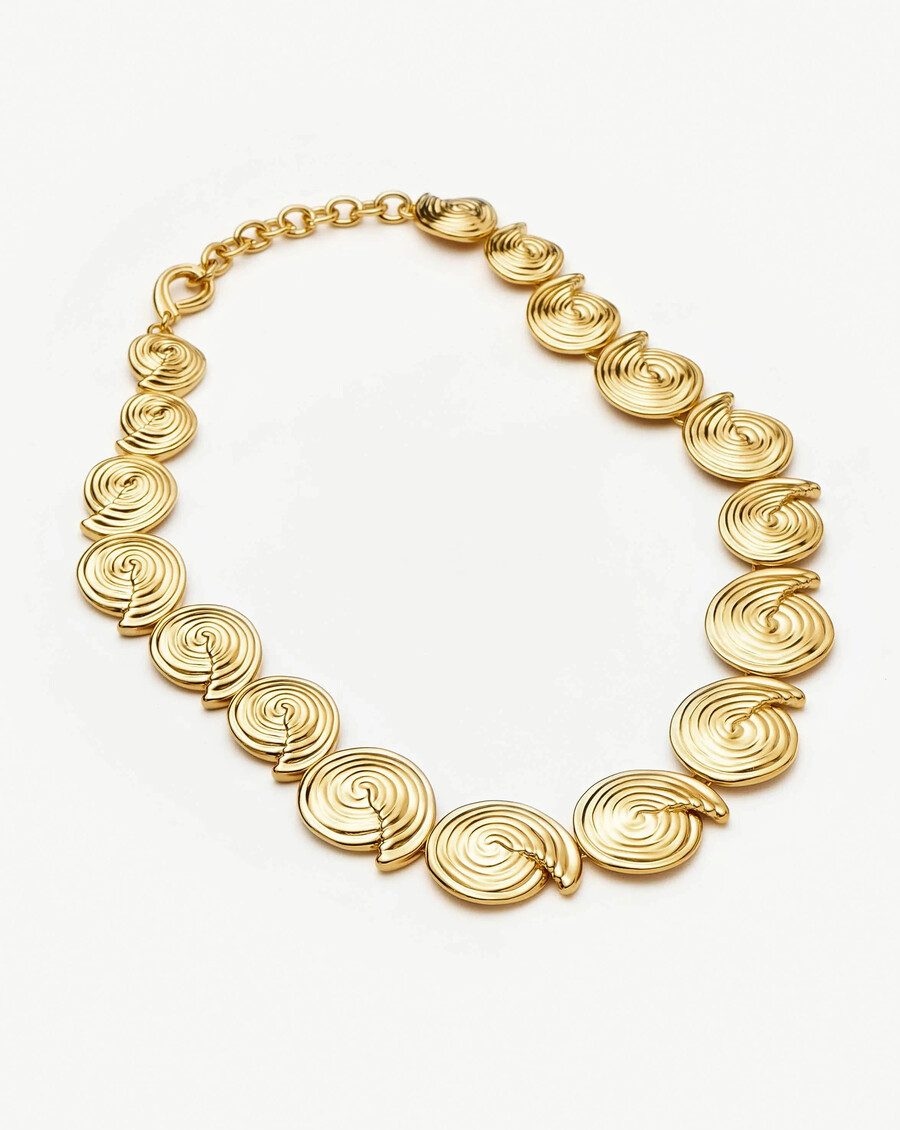 collar de cadena con declaración en espiral - oro