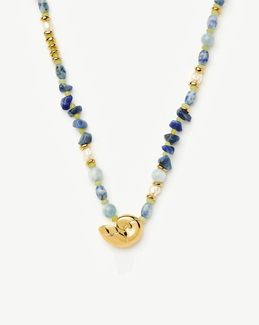 collar de cuentas múltiples con diseño de concha - dorado