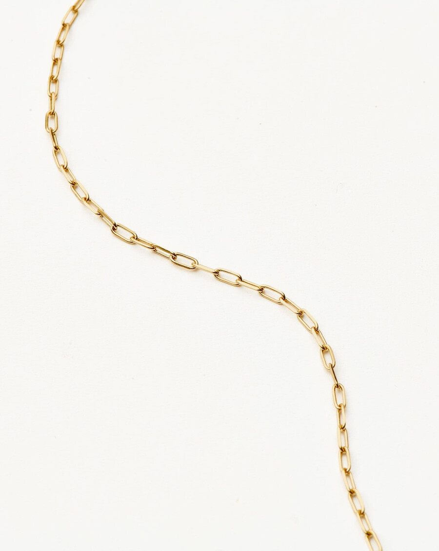 collar clásico fino con cadena de clip