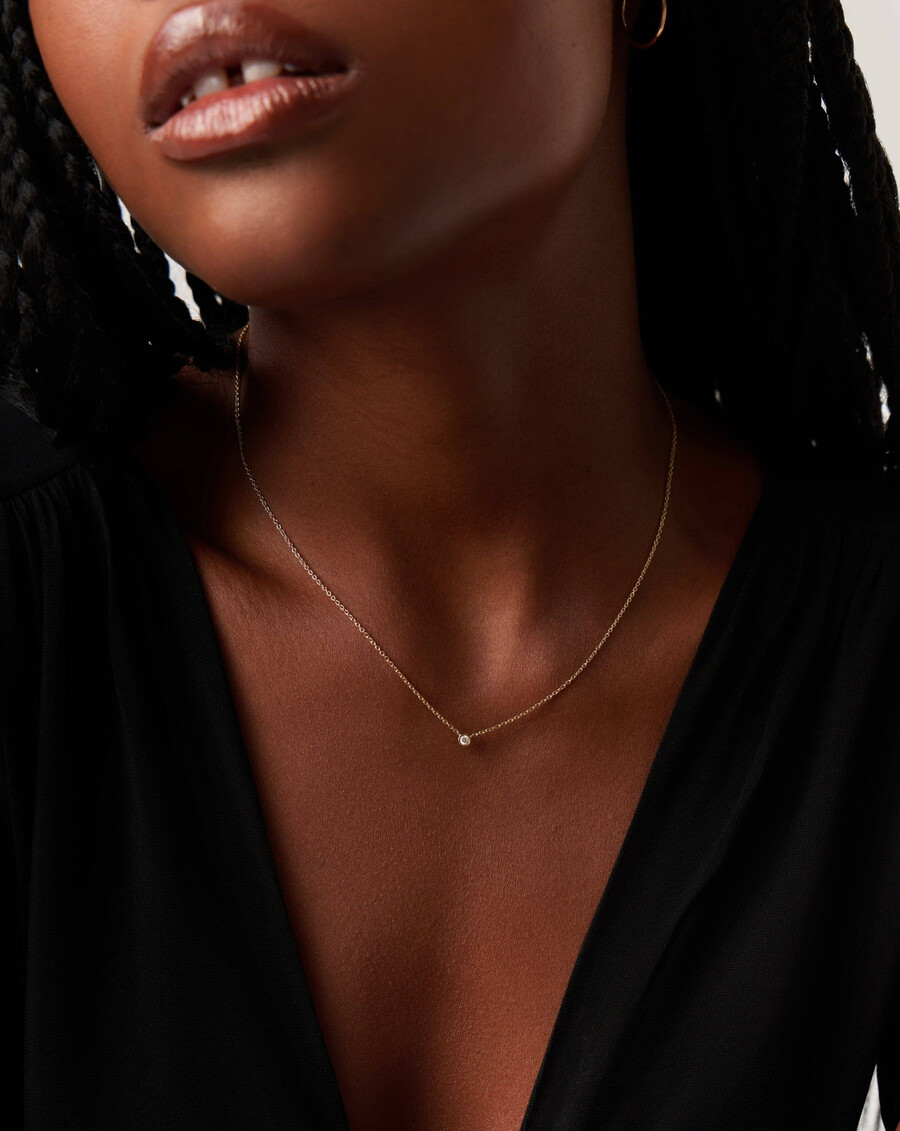 collar con colgante solitario de diamantes en oro macizo de 14 k