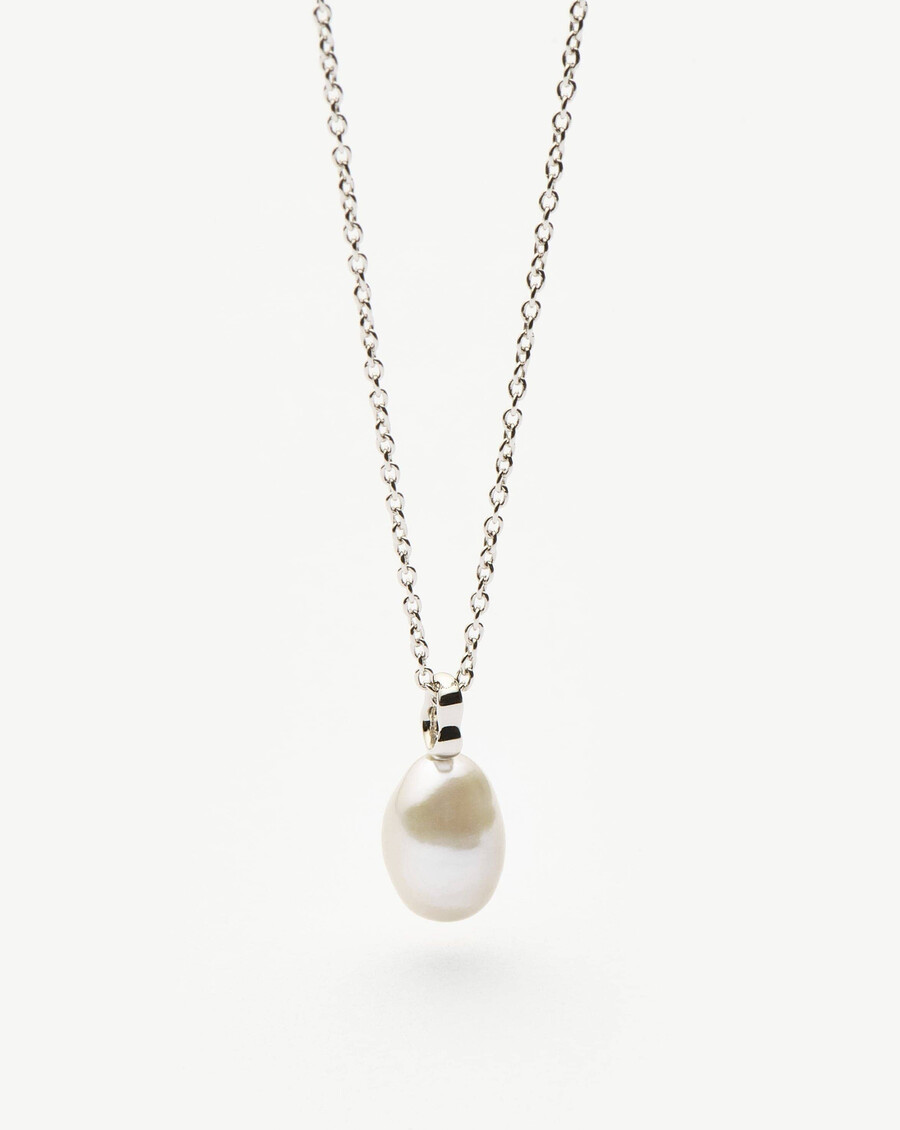 collar con colgante de perla barroca en oro blanco macizo de 14 k