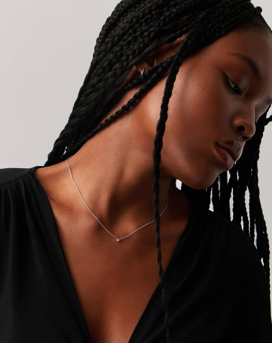 collar con colgante solitario de diamantes en oro blanco macizo de 14 k