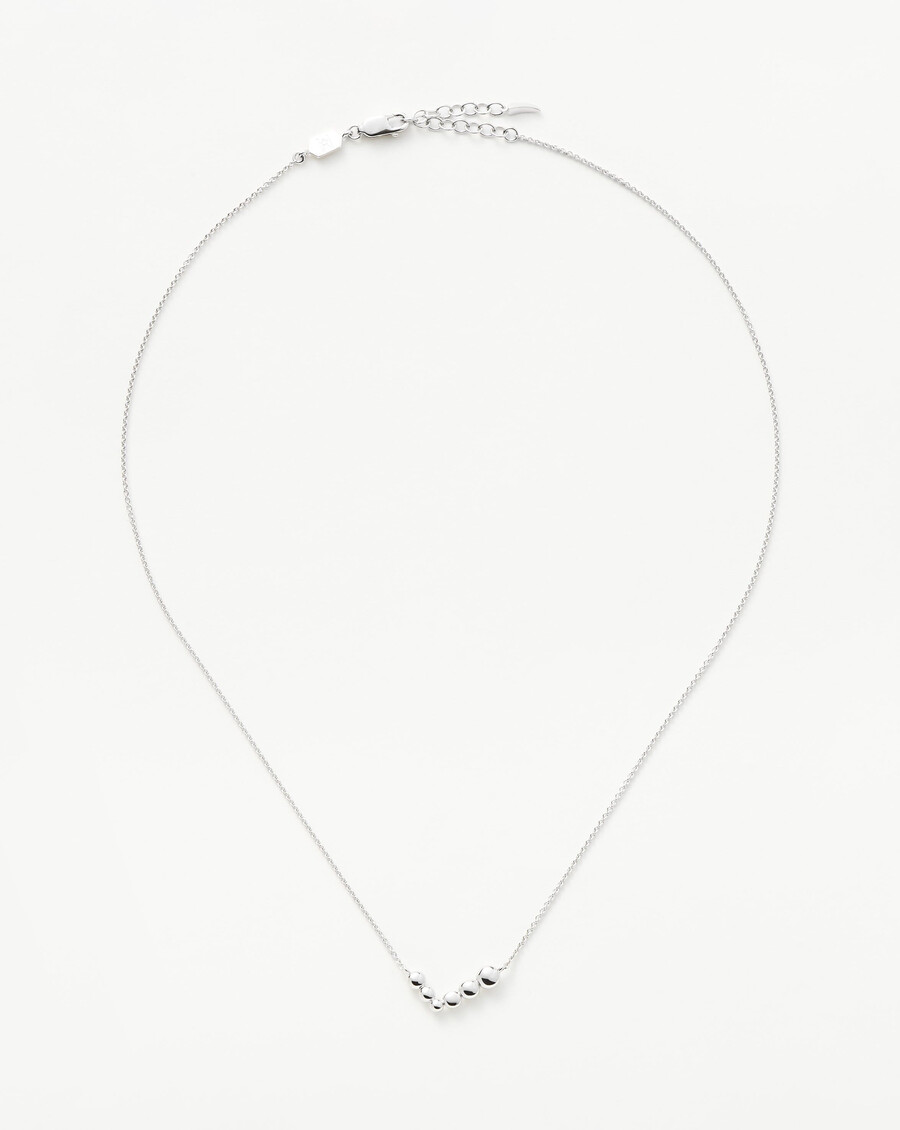 collar flotante de cuentas