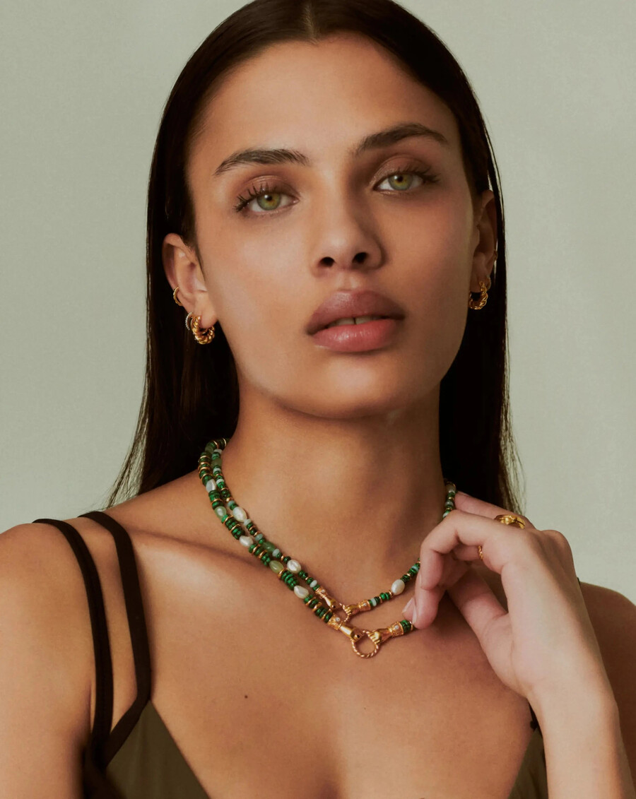 collar de piedras preciosas con cuentas gruesas en buenas manos de harris reed