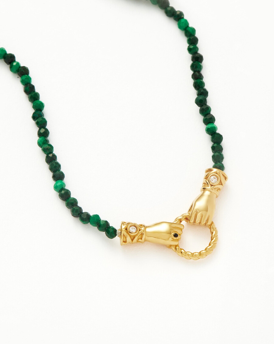 collar de oro con piedras preciosas y cuentas pequeñas en buenas manos de harris reed