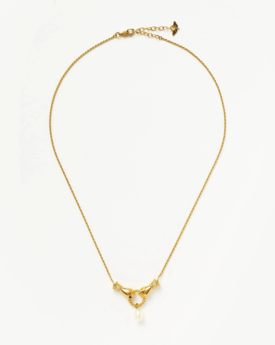 collar con colgante de gota en buenas manos de harris reed