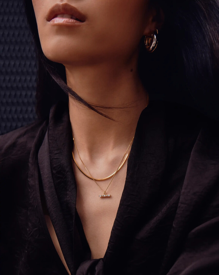 collar con colgante de piedra en forma de t de lucy williams