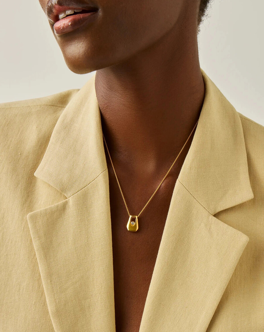 collar con colgante arco de lucy williams - oro