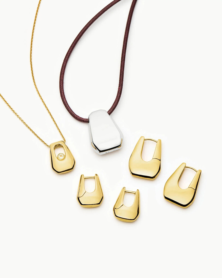 collar con colgante arco de lucy williams - oro