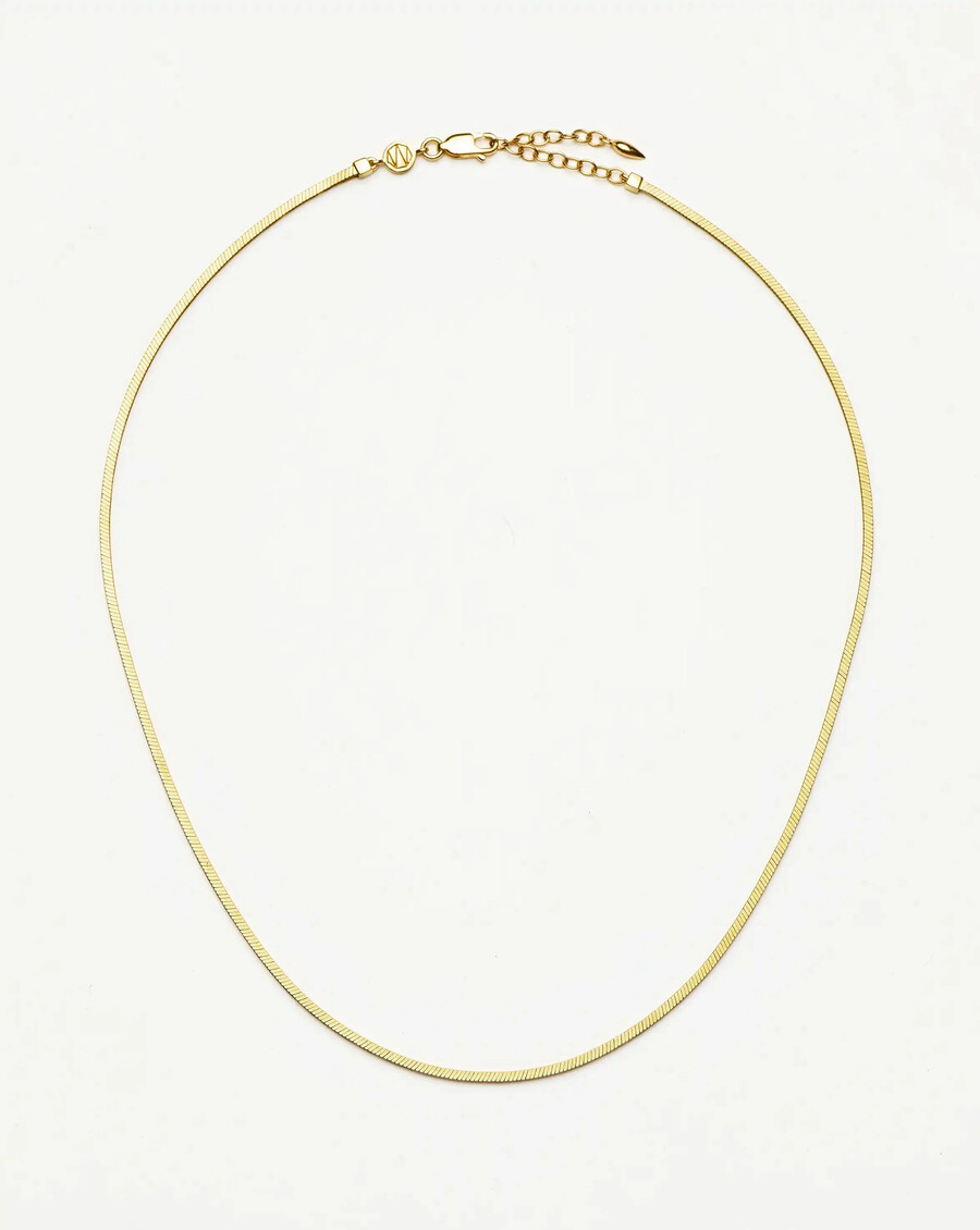 collar corto de cadena de serpiente cuadrada de lucy williams oro