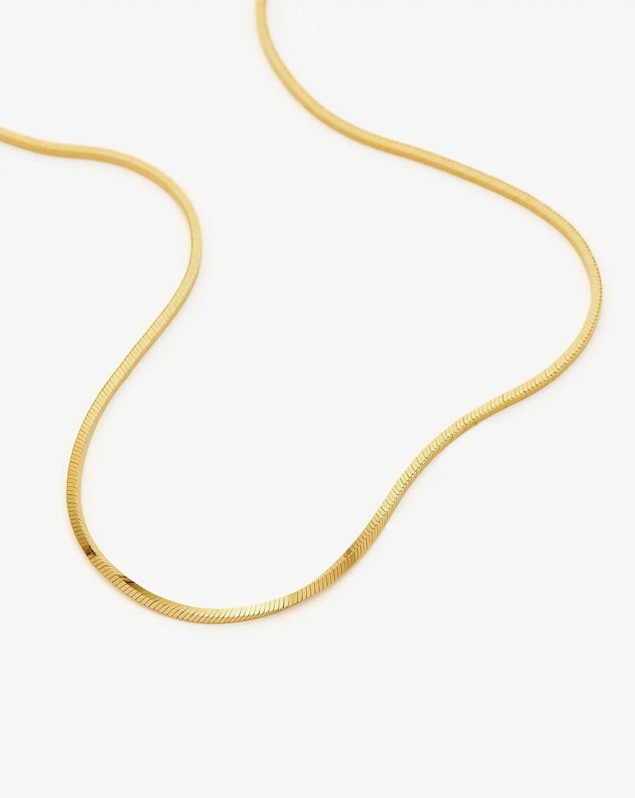 collar corto de cadena de serpiente cuadrada de lucy williams oro