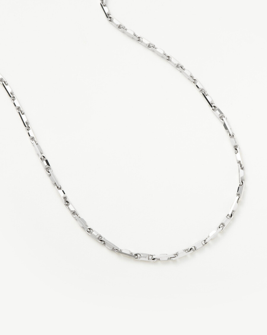 collar de cadena de plata con eslabones entrelazados para hombre