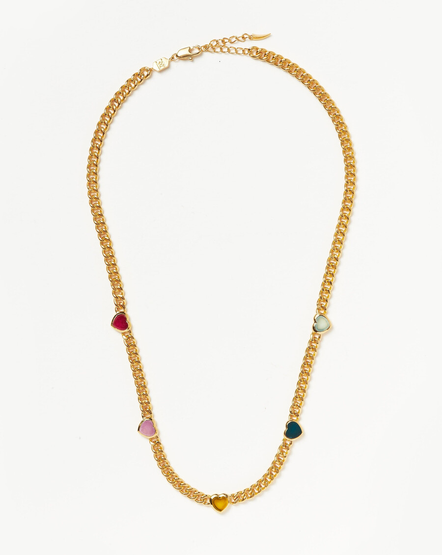 collar con dije de corazón de gelatina y piedras preciosas barbiecore