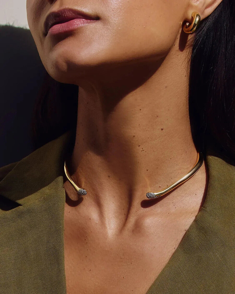 collar con colgante de nieve fundida - oro