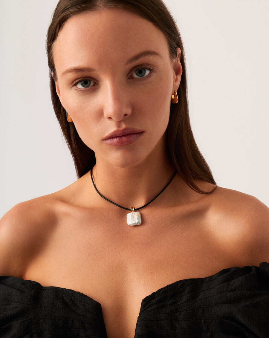 collar con colgante de perla cuadrada - oro