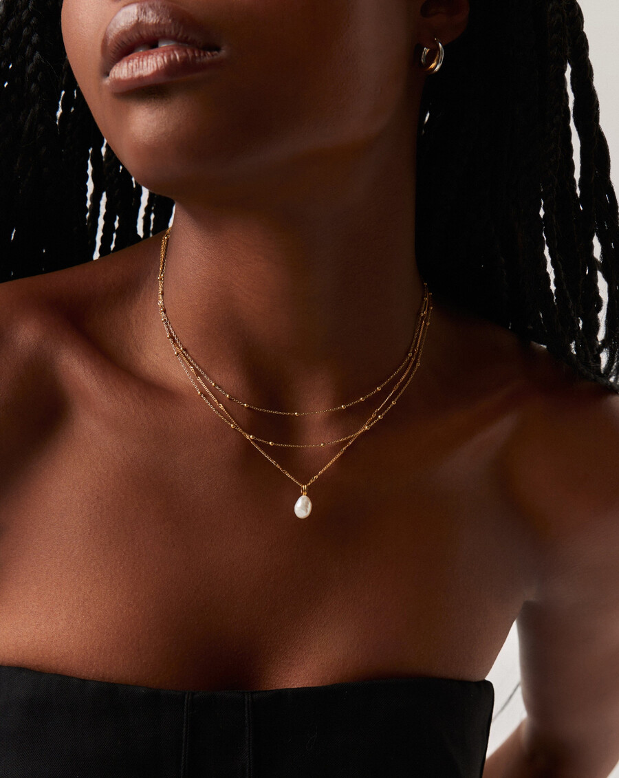 collar de cadena trenzada con perlas barrocas - oro