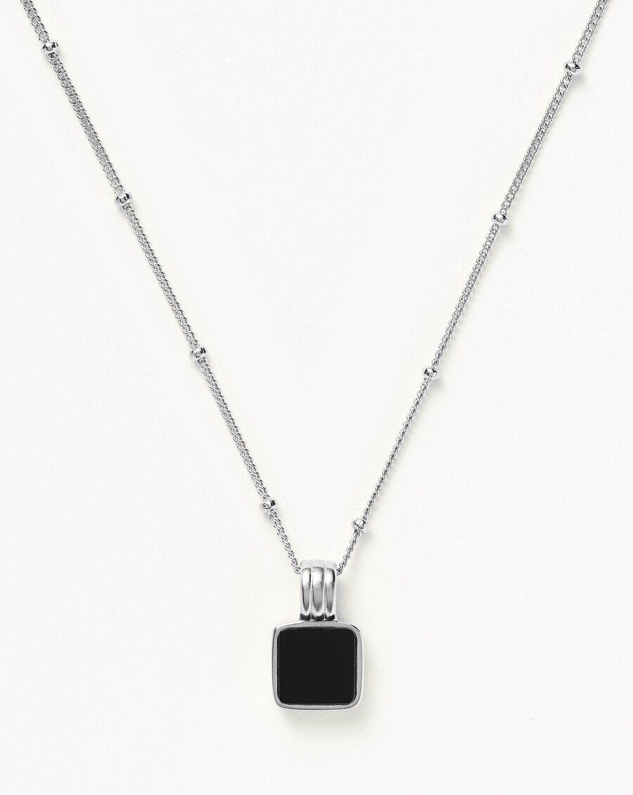 collar cuadrado de ónix negro de lucy williams