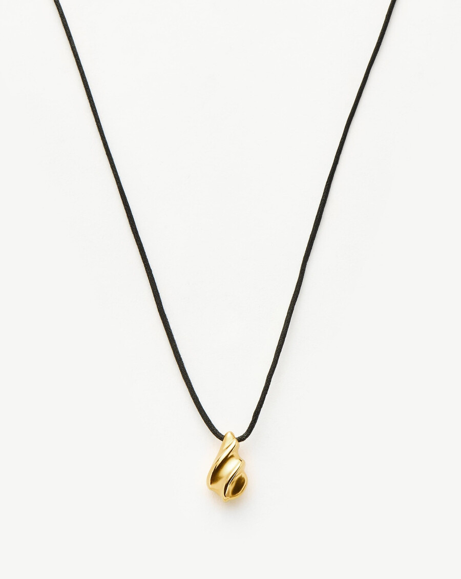 collar con cordón colgante de gota de savi ridge - dorado