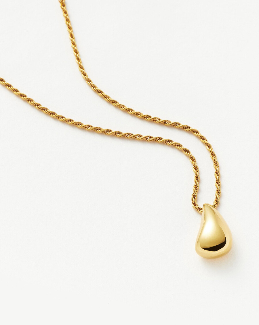 collar con colgante de gota escultural savi - oro vermeil de 18 k